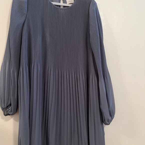 Aritzia daydreamer dresses size S, worn twice only each, does not suit me! - Picture 3 of 4